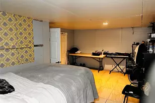 17 Flint Ave, Hempstead, NY 11550 - Photo 10