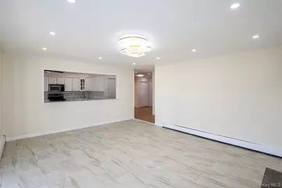 1 Deer Lake Drive, North Babylon, NY 11703 - Photo 18