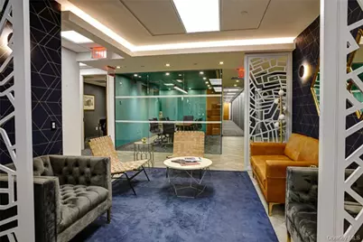 420 E Lexington Avenue, New York, NY 10170 - Photo 2