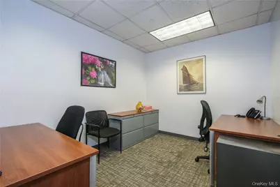 1350 Avenue Of Americas, New York, NY 10019 - Photo 16