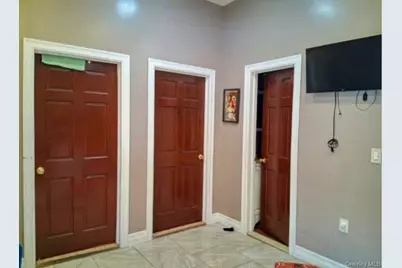 11734 Sutphin Boulevard, Jamaica, NY 11434 - Photo 4