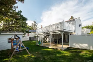 380 Montgomery Ave, West Babylon, NY 11704 - Photo 6