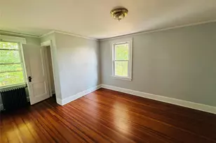 19 Ellwood St, Glen Cove, NY 11542 - Photo 16