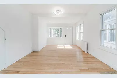 592 E 39th Street, Brooklyn, NY 11203 - Photo 4