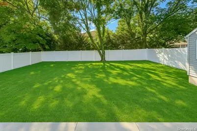 29 Avon Road, Hewlett, NY 11557 - Photo 2