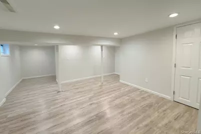 29 Avon Road, Hewlett, NY 11557 - Photo 16