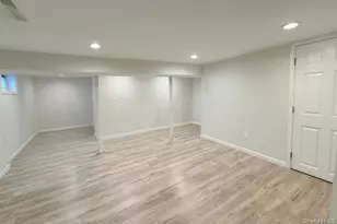 29 Avon Rd, Hewlett, NY 11557 - Photo 16