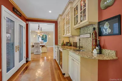 29 Pine Hill Road, Great Neck, NY 11020 - Photo 14