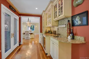 29 Pine Hill Rd, Great Neck, NY 11020 - Photo 14