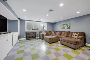 29 Pine Hill Rd, Great Neck, NY 11020 - Photo 38