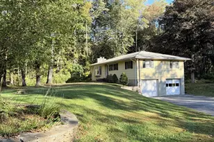 97 White Schoolhouse Rd, Rhinebeck, NY 12572 - Photo 2