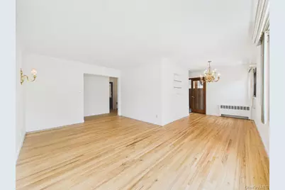 408 Briarwood Road, Massapequa, NY 11758 - Photo 4