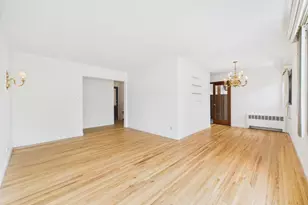 408 Briarwood Rd, Massapequa, NY 11758 - Photo 4