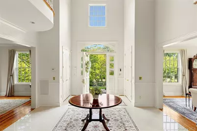 1270 Plandome Road, Manhasset, NY 11030 - Photo 4