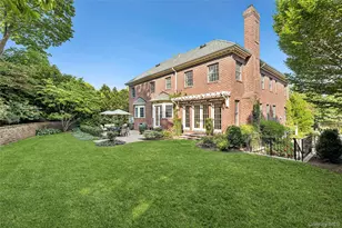 1270 Plandome Rd, Manhasset, NY 11030 - Photo 20