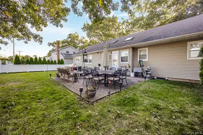 209 Brompton Road, Garden City, NY 11530 - Photo 14