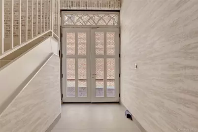 610 Jericho Turnpike, New Hyde Park, NY 11040 - Photo 6