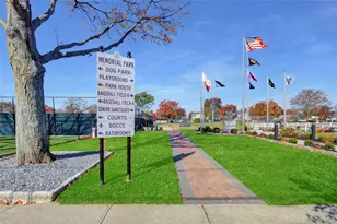 610 Jericho Tpke, New Hyde Park, NY 11040 - Photo 10