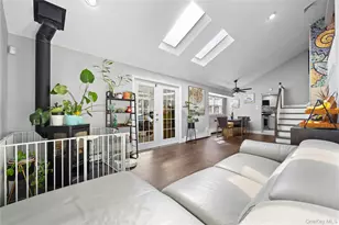 38 Oxford Rd, Old Bethpage, NY 11804 - Photo 6