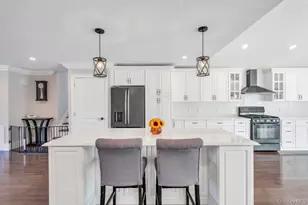 2566 Hyacinth St, Westbury, NY 11590 - Photo 4