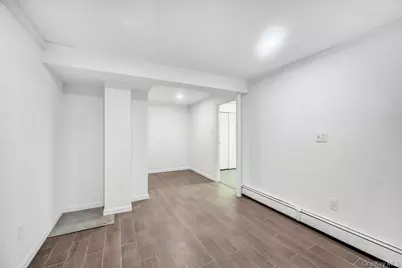 2566 Hyacinth Street, Westbury, NY 11590 - Photo 22