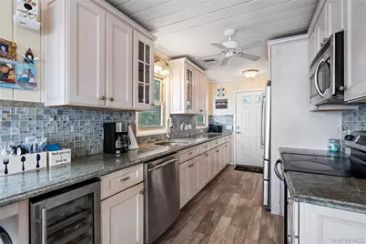 23 Scallop Lane, South Jamesport, NY 11970 - Photo 14