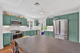 831 Heritage HLS, Somers, NY 10589 - Photo 10