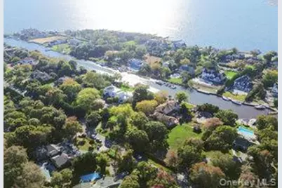 68 E Bayberry Road, Islip, NY 11751 - Photo 28