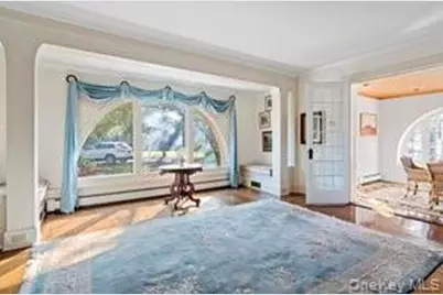 68 E Bayberry Road, Islip, NY 11751 - Photo 6