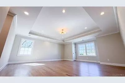 214 N Cedar Street, Massapequa, NY 11758 - Photo 22