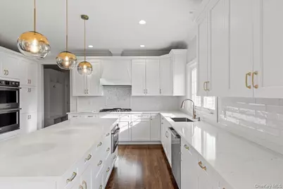 214 N Cedar, Massapequa, NY 11758 - Photo 16