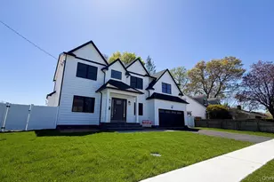 214 N Cedar St, Massapequa, NY 11758 - Photo 2