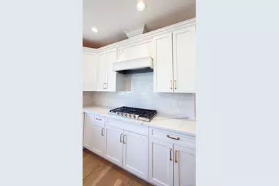 214 N Cedar Street, Massapequa, NY 11758 - Photo 12