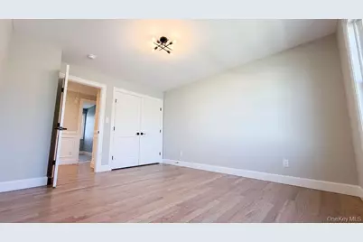 214 N Cedar Street, Massapequa, NY 11758 - Photo 32