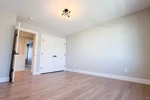 214 N Cedar St, Massapequa, NY 11758 - Photo 32