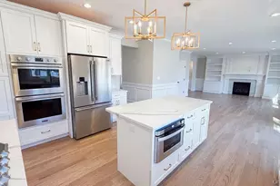 214 N Cedar St, Massapequa, NY 11758 - Photo 8