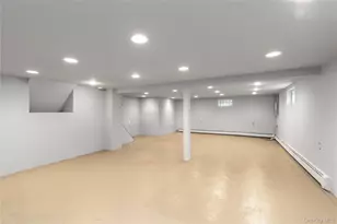 2845 Whaleneck Dr, Merrick, NY 11566 - Photo 18