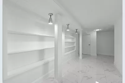 18918 Tioga Dr, Saint Albans, NY 11412 - Photo 22