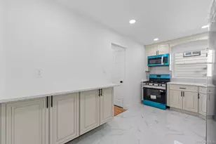 189-18 Tioga Dr, Saint Albans, NY 11412 - Photo 8