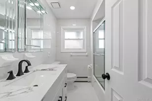 189-18 Tioga Dr, Saint Albans, NY 11412 - Photo 16