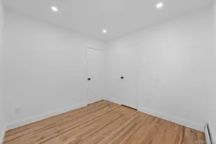 189-18 Tioga Dr, Saint Albans, NY 11412 - Photo 14