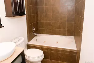 11 Blazer Dr, Islandia, NY 11749 - Photo 10