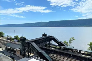 1085 Warburton Ave, Yonkers, NY 10701 - Photo 16