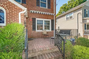 10 Pansy Ave, Floral Park, NY 11001 - Photo 4