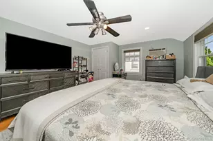 10 Pansy Ave, Floral Park, NY 11001 - Photo 12