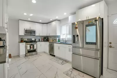 290 E Sidney Avenue, Mount Vernon, NY 10553 - Photo 12