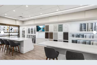 27 Sequoia Circle, Manhasset, NY 11030 - Photo 4