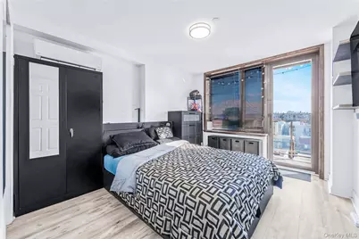 30-63 31st Street #605, Astoria, NY 11102 - Photo 4