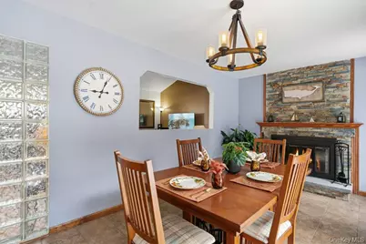 10 Riverdale Avenue, Oakdale, NY 11769 - Photo 4