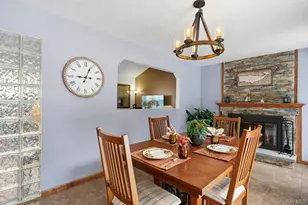 10 Riverdale Ave, Oakdale, NY 11769 - Photo 4